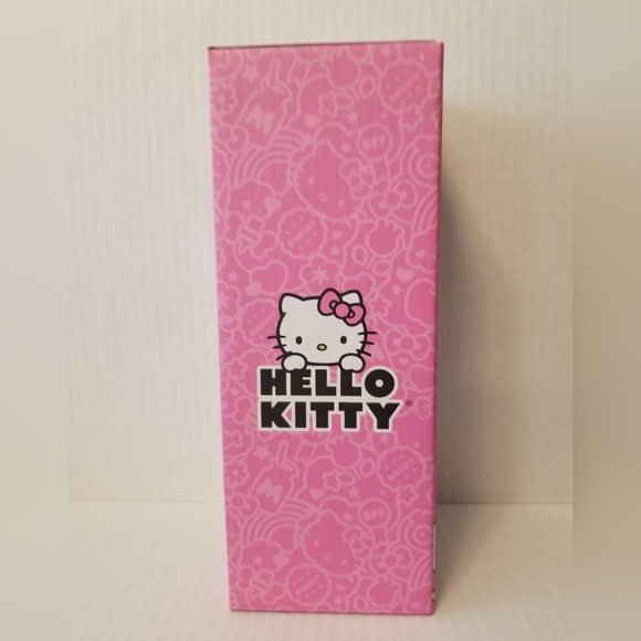 Hello Kitty - Picture 4 of 4